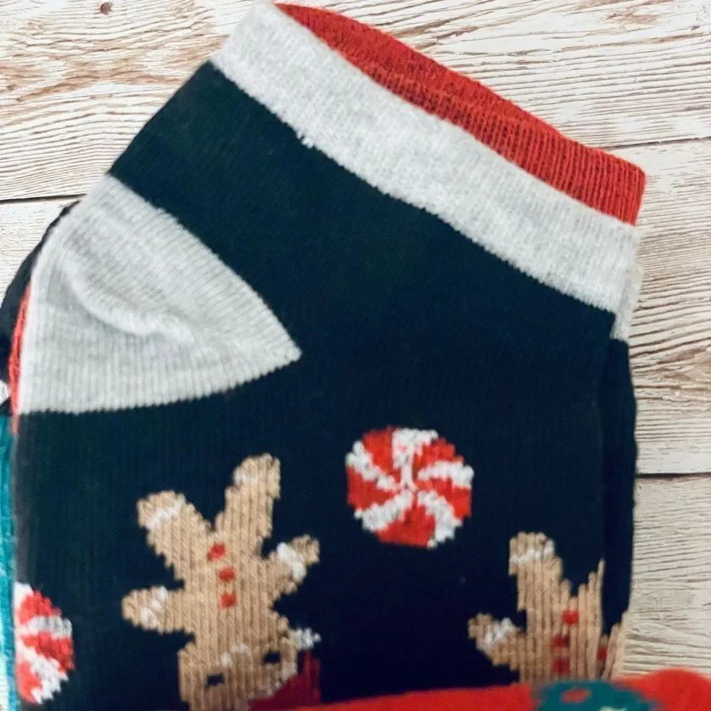 NWT Gorgeous 10 Pack Sz 9-11 Happy holidays Christmas low cut socks Shoe Sz 4-10
